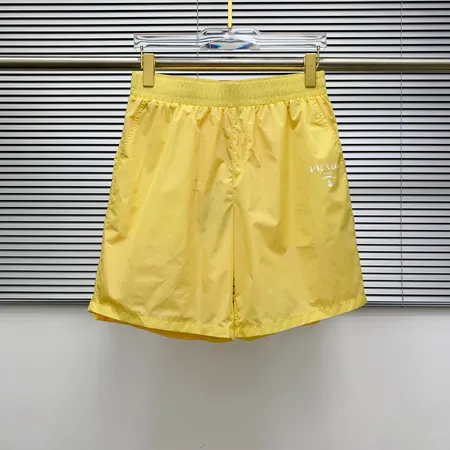 プラダ ショートパンツ