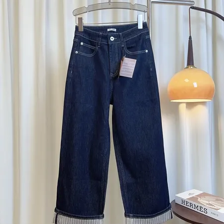 フェラガモ ジーンズ