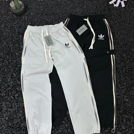 バレンシアガ カジュアルパンツ