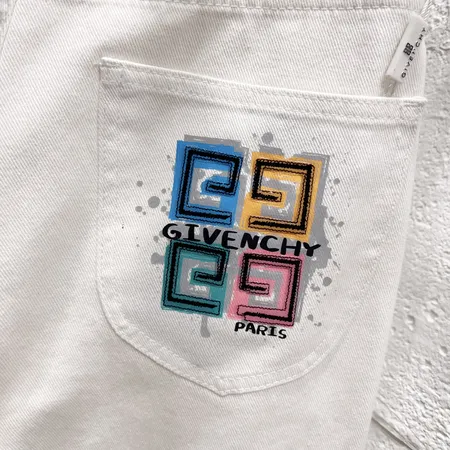 ジバンシィ ジーンズ