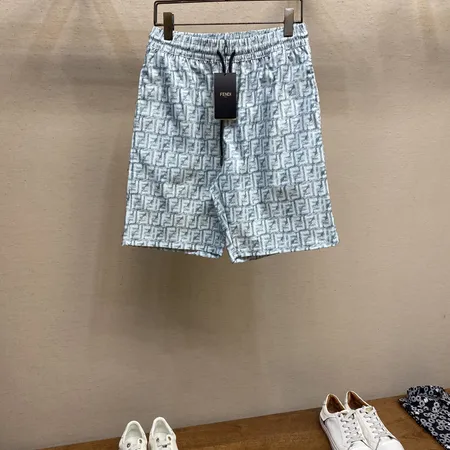 フェンディ ショートパンツ