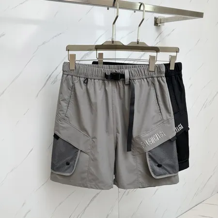 バレンシアガ ショートパンツ