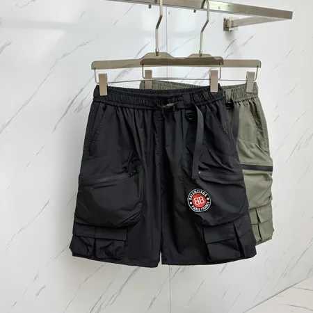 バレンシアガ ショートパンツ