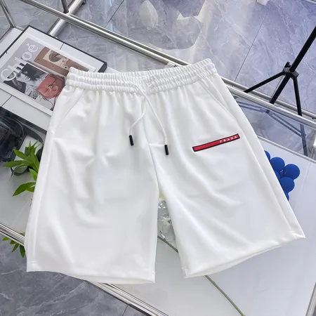 プラダ ショートパンツ