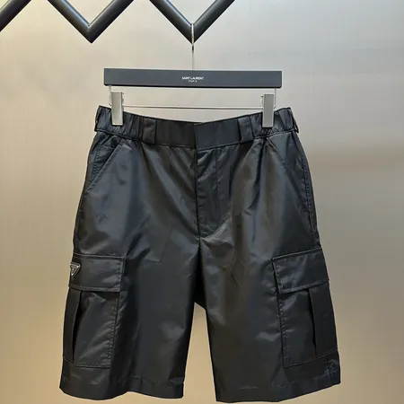 プラダ ショートパンツ