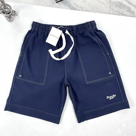 バレンシアガ ショートパンツ