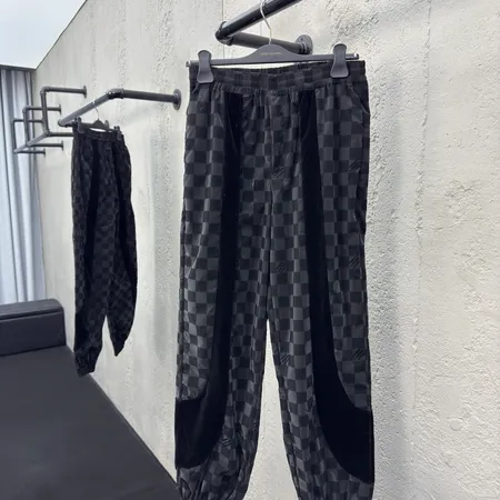 ルイヴィトン カジュアルパンツ