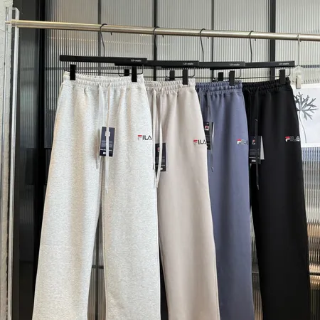 フィラ カジュアルパンツ