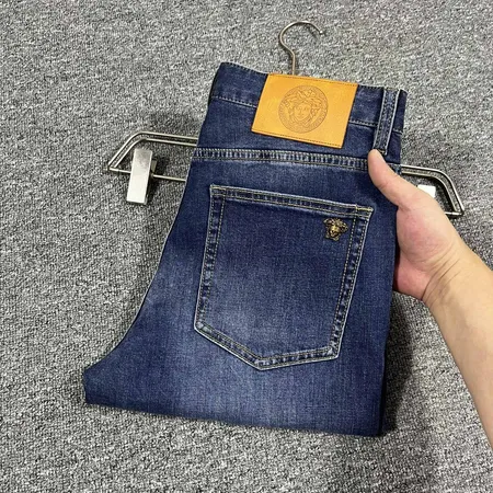 ヴェルサーチ ジーンズ