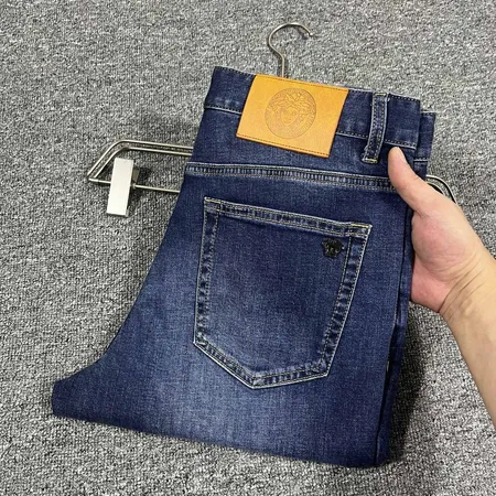 ヴェルサーチ ジーンズ