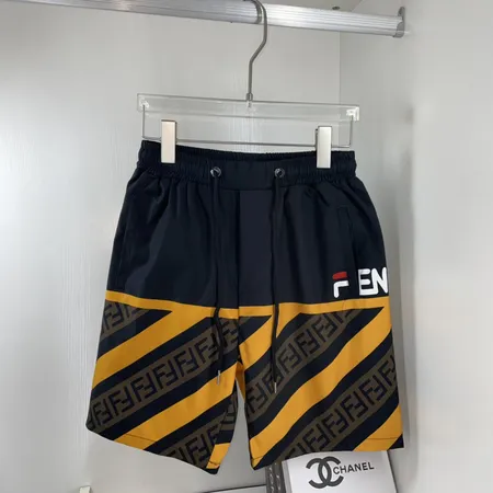 フェンディ ショートパンツ