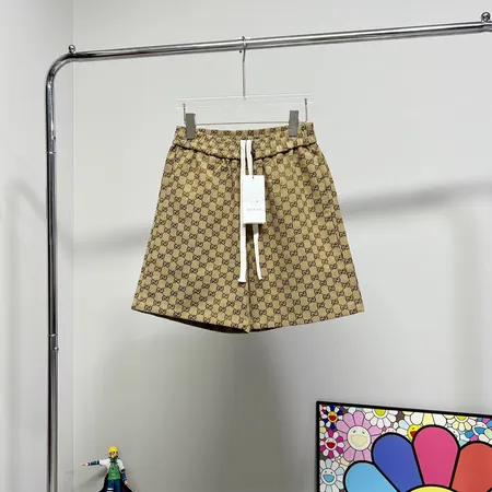 グッチ ショートパンツ