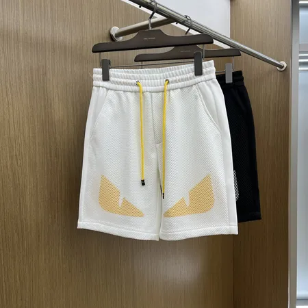 ヴェルサーチ ショートパンツ