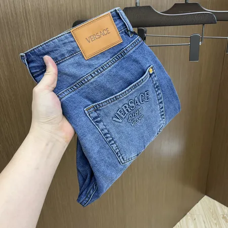 ヴェルサーチ ジーンズ