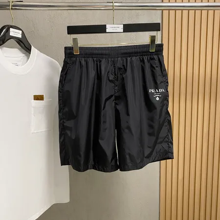 プラダ ショートパンツ