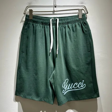 グッチ ショートパンツ