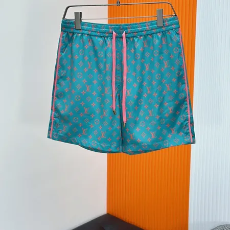 ルイヴィトン ショートパンツ