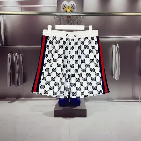 グッチ ショートパンツ