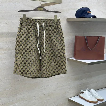 グッチ ショートパンツ
