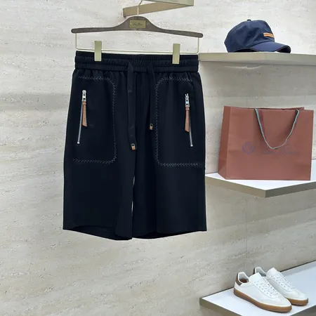 ロエベ ショートパンツ