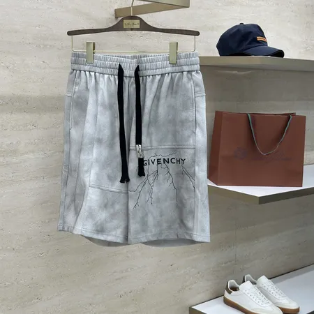 バレンシアガ ショートパンツ