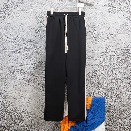 グッチ カジュアルパンツ