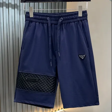 プラダ ショートパンツ