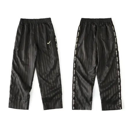ナイキ カジュアルパンツ