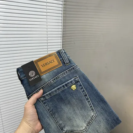 ヴェルサーチ ジーンズ