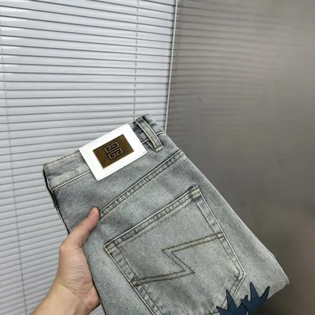 ジバンシィ ジーンズ