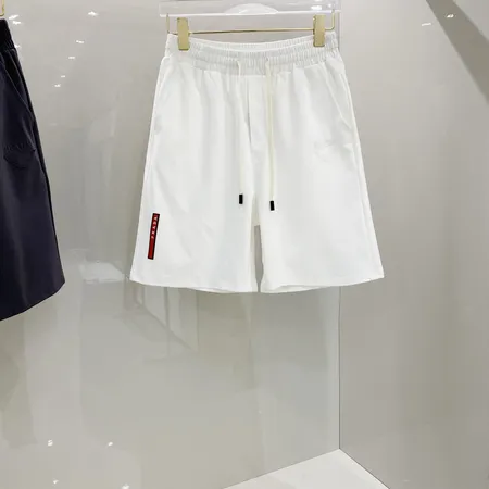 プラダ ショートパンツ