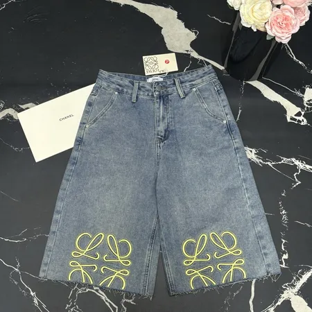 ロエベ ショートパンツ