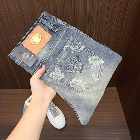 ヴェルサーチ ジーンズ