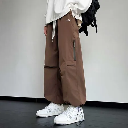 バーバリー ス カジュアルパンツ