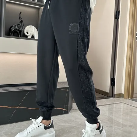 ジバンシィ カジュアルパンツ