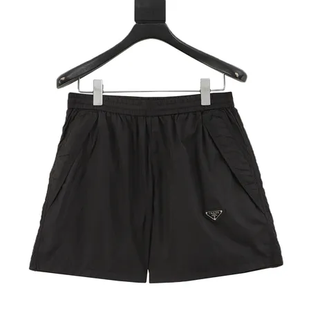 プラダ ショートパンツ