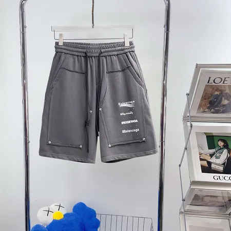 バレンシアガ ショートパンツ