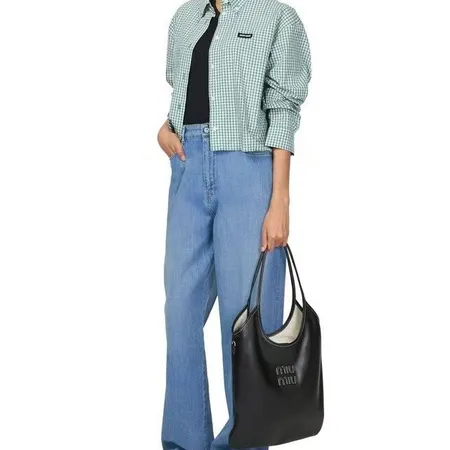 フェラガモ ジーンズ