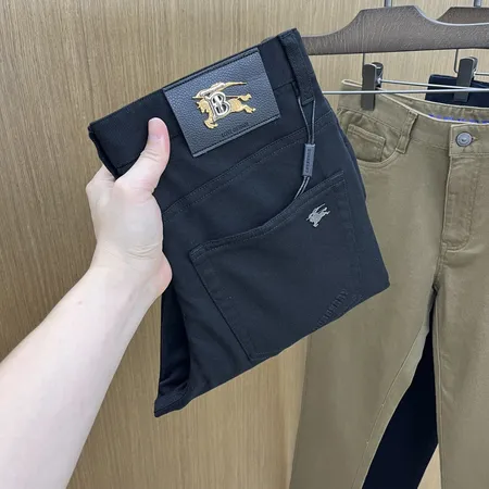 バーバリー ス カジュアルパンツ