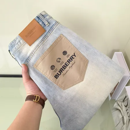 バーバリー ス ジーンズ