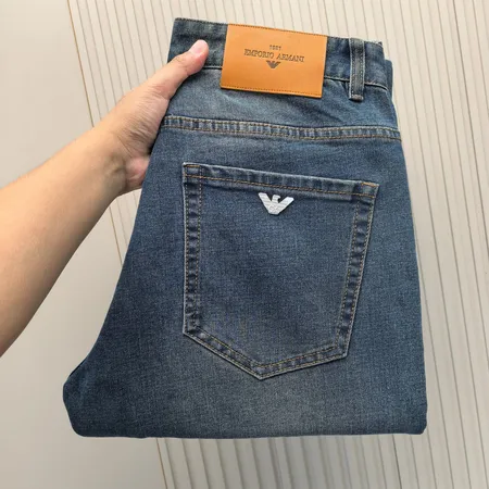 アルマーニ ジーンズ