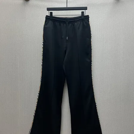 バーバリー ス カジュアルパンツ