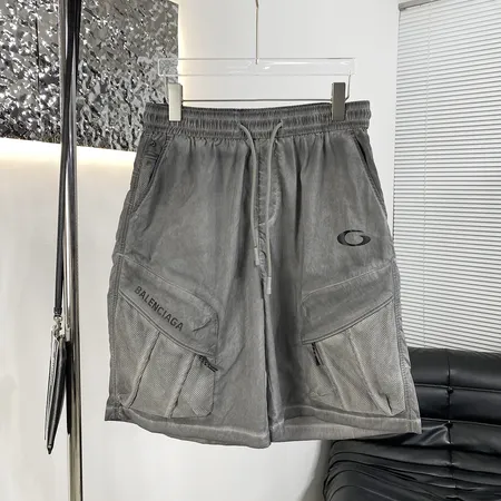 バレンシアガ ショートパンツ