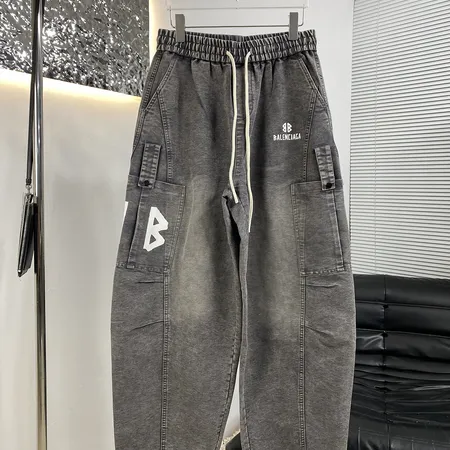 バレンシアガ ジーンズ