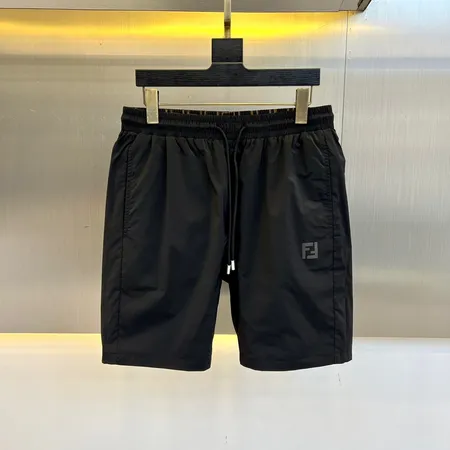 フェンディ ショートパンツ