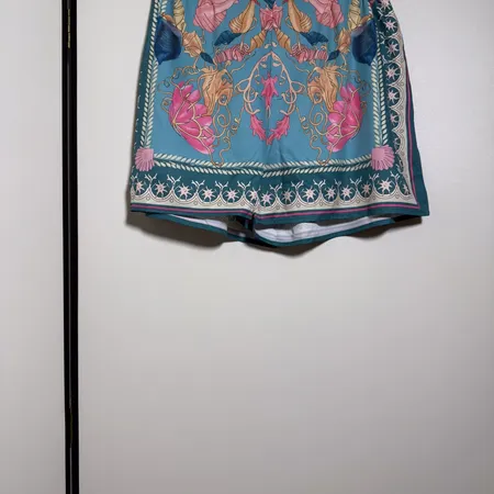 ヴェルサーチ ショートパンツ