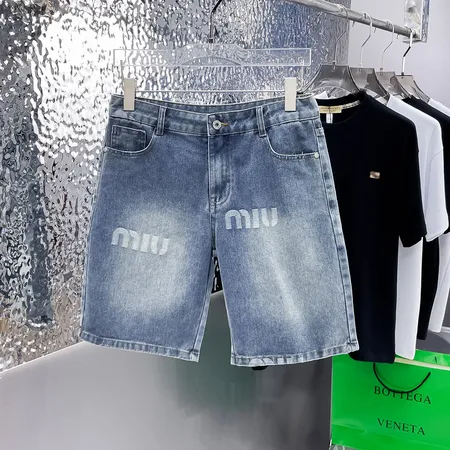 ステューシー ショートパンツ