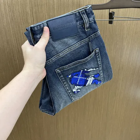 バーバリー ス ジーンズ