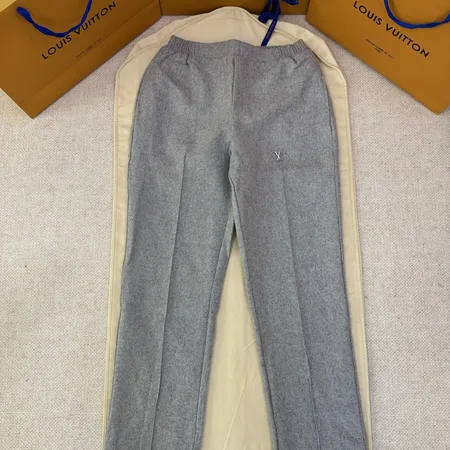 ルイヴィトン トレーニングパンツ