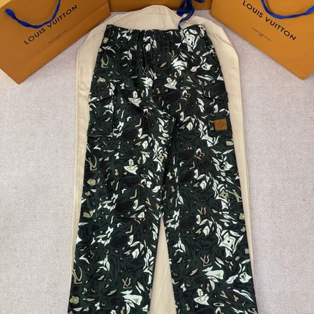 ルイヴィトン トレーニングパンツ